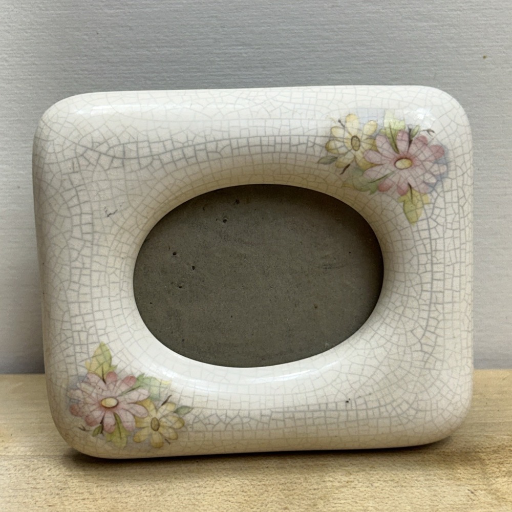 Vintage Ceramic 4x3" Made In Taiwan Photo Frame
